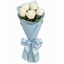 Букет 5 Белых роз Проуд в Троицком Омской области
