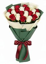 Букет Микс из красных и белых роз #REPLACE_PRED# Троицком Омской области