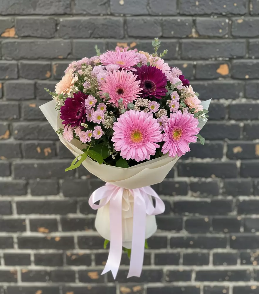 Букет цветов из: Герберы и Хризантемы в Троицком Омской области