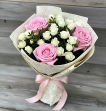 Букет цветов из:  Розы в Троицком Омской области