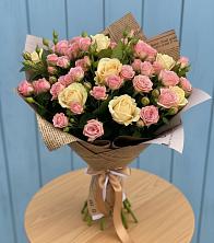 Букет цветов из:  Розы в Троицком Омской области