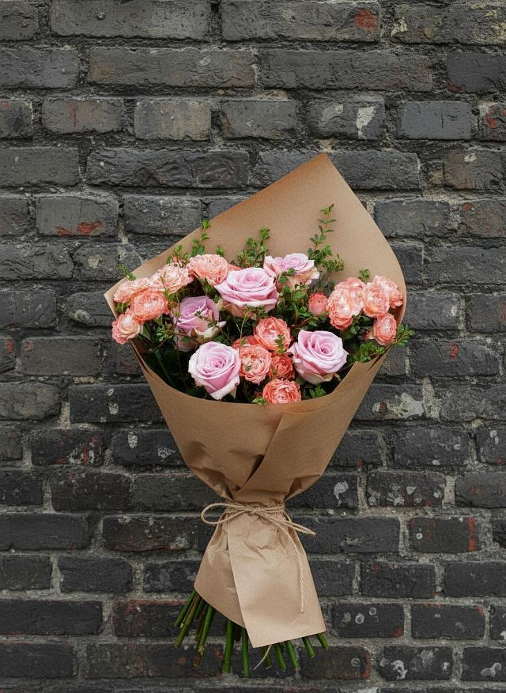 Букет цветов из: Розы в Троицком Омской области