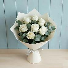Букет Белые розы в Эвкалипте в Троицком Омской области