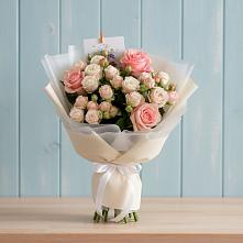 Букет цветов из:  Розы в Троицком Омской области